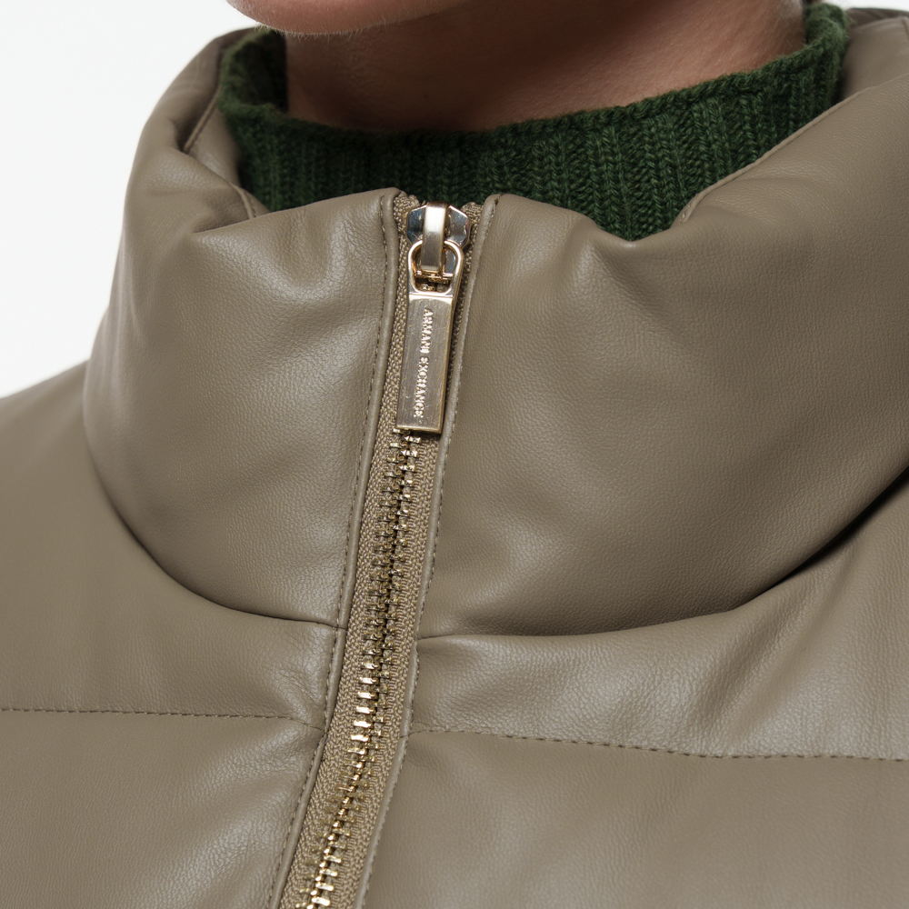 Жилет Armani Exchange XW000689 AF16106-U6242