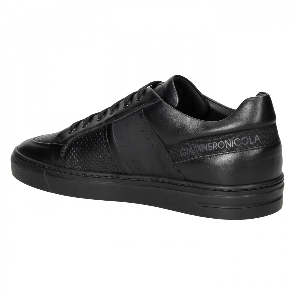Кеди Giampiero Nicola 40450чер